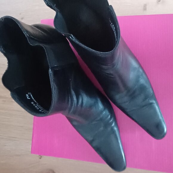 Clark's leather upper ankle boots black - Picture 9 of 9